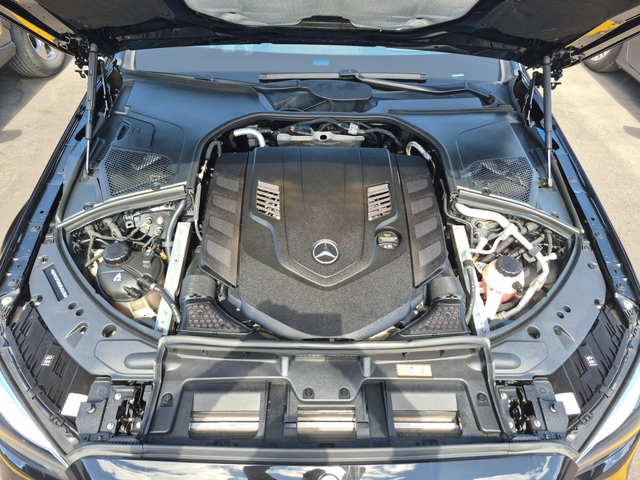 Mercedes-Benz S 63 4L 8cyl AWD - автомобили, коли, обяви за нови и употребявани 16