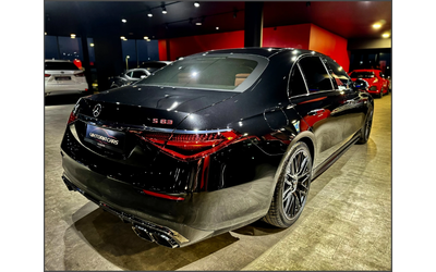 mercedes-benz-s-63-amg - 3