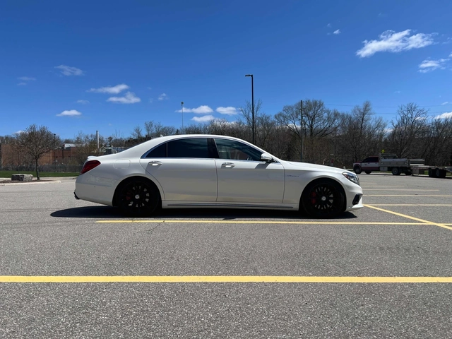 Mercedes-Benz S 63 AMG CARFAX - автомобили, коли, обяви за нови и употребявани 2
