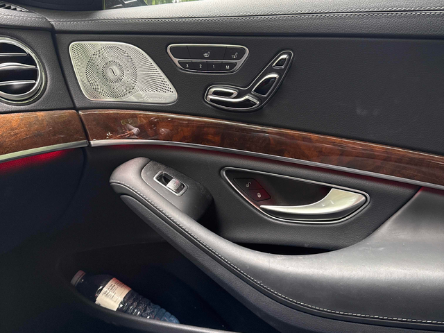 Mercedes-Benz S-CLASS 4.6L 8cyl AWD - автомобили, коли, обяви за нови и употребявани 13