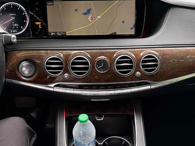 Mercedes-Benz S-CLASS 4.6L 8cyl AWD - автомобили, коли, обяви за нови и употребявани 8