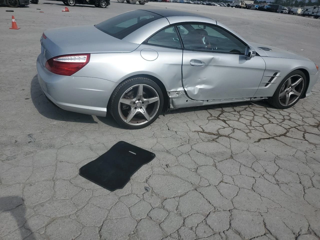 Mercedes-Benz SL 500 AMG* H/K* Keyless* Blind Spot* Камера* Обдухване - автомобили, коли, обяви за нови и употребявани 2