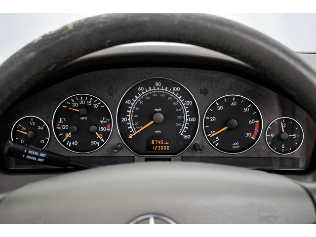 Mercedes-Benz SL 500 - автомобили, коли, обяви за нови и употребявани 31