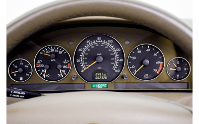 Mercedes-Benz SL 500 - автомобили, коли, обяви за нови и употребявани 15