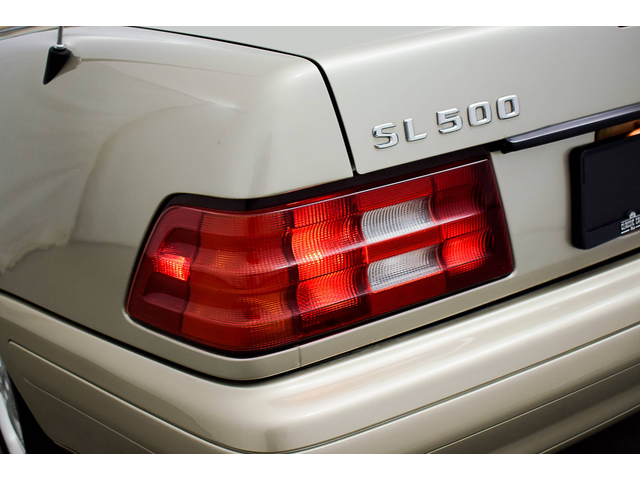 Mercedes-Benz SL 500 - автомобили, коли, обяви за нови и употребявани 26