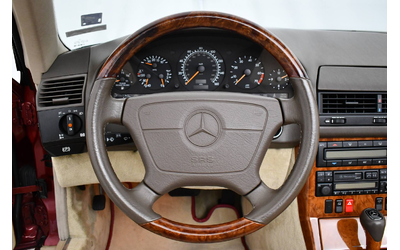 Mercedes-Benz SL 500 40th Anniversary Roadster Edition - автомобили, коли, обяви за нови и употребявани 13