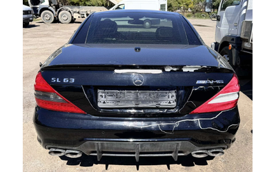 mercedes-benz-sl-63-amg - 3