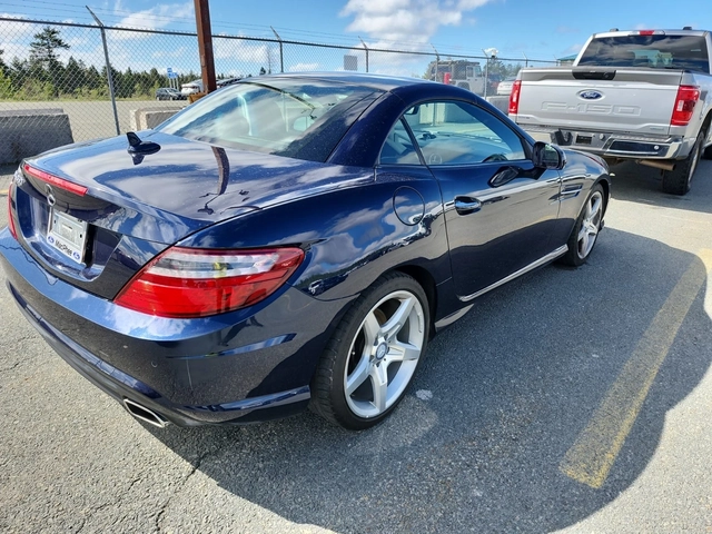 Mercedes-Benz SLK 350 / CARFAX - автомобили, коли, обяви за нови и употребявани 3