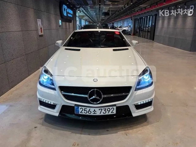 Mercedes-Benz SLK 55 AMG КАБРИО| AMG| ЛИЗИНГ - автомобили, коли, обяви за нови и употребявани 0