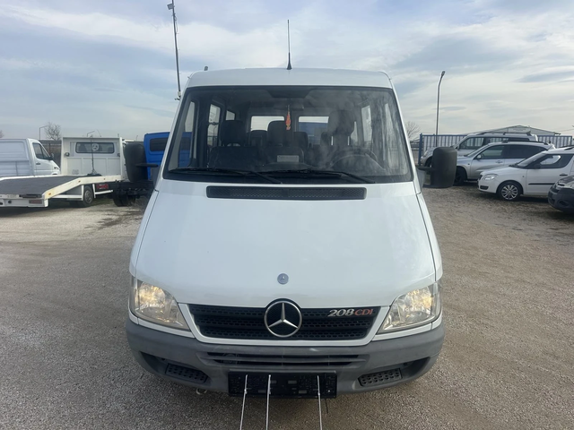 Mercedes-Benz Sprinter 208 - автомобили, коли, обяви за нови и употребявани 2