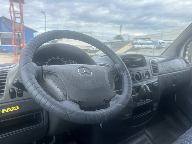 Mercedes-Benz Sprinter 208 - автомобили, коли, обяви за нови и употребявани 10