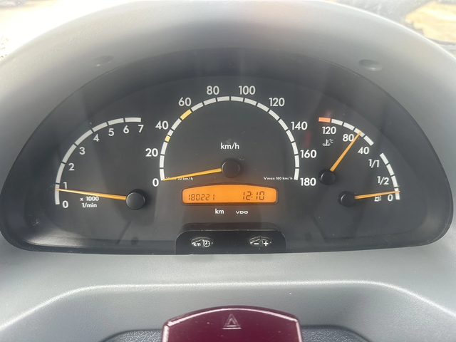 Mercedes-Benz Sprinter 208 - автомобили, коли, обяви за нови и употребявани 15