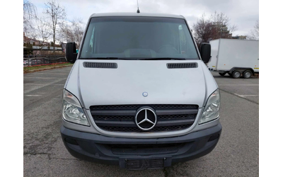 mercedes-benz-sprinter - 2