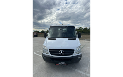 mercedes-benz-sprinter - 0