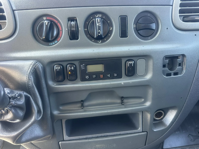 Mercedes-Benz Sprinter 311 - автомобили, коли, обяви за нови и употребявани 12