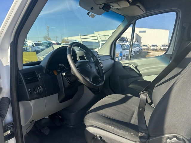 Mercedes-Benz Sprinter 313 Хладилен и на ток - автомобили, коли, обяви за нови и употребявани 12