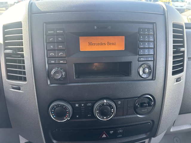 Mercedes-Benz Sprinter 313 Хладилен и на ток - автомобили, коли, обяви за нови и употребявани 13