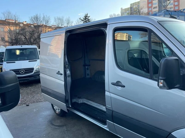 Mercedes-Benz Sprinter 313 CDi - автомобили, коли, обяви за нови и употребявани 12