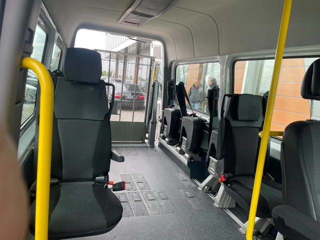 Mercedes-Benz Sprinter 8+ 1 - автомобили, коли, обяви за нови и употребявани 9