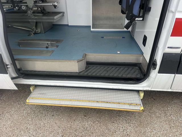 Mercedes-Benz Sprinter 316 - автомобили, коли, обяви за нови и употребявани 10