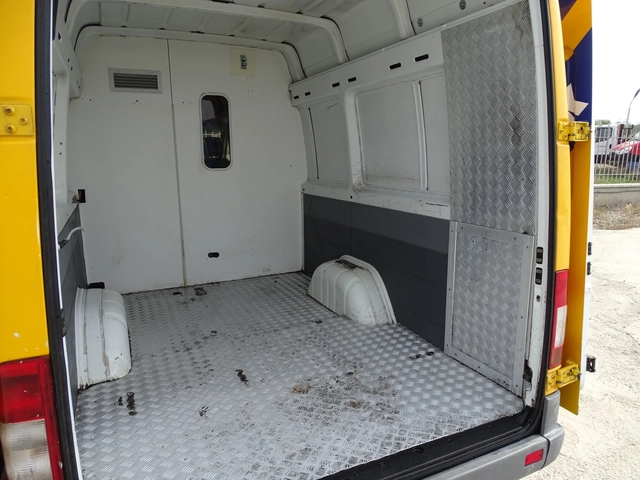 Mercedes-Benz Sprinter 316 - автомобили, коли, обяви за нови и употребявани 11