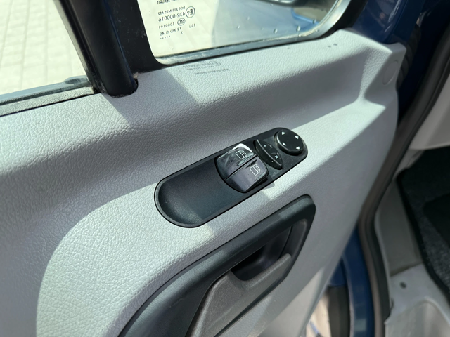 Mercedes-Benz Sprinter 318 CDI Товаропътнически 5-местен Климатроник - автомобили, коли, обяви за нови и употребявани 10