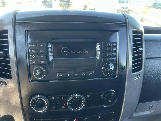 Mercedes-Benz Sprinter 318 - автомобили, коли, обяви за нови и употребявани 10