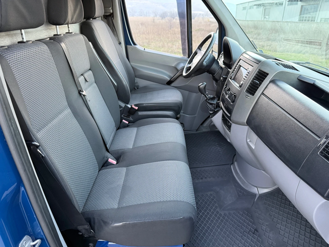 Mercedes-Benz Sprinter 319 D 190к.с 6 Ск. 5 Метра ОБСЛУЖЕН / СПЕЦИАЛЕН - автомобили, коли, обяви за нови и употребявани 9