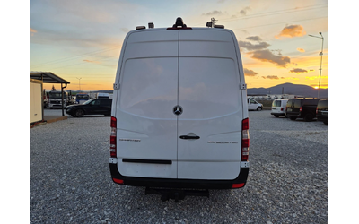 mercedes-benz-sprinter-319 - 3