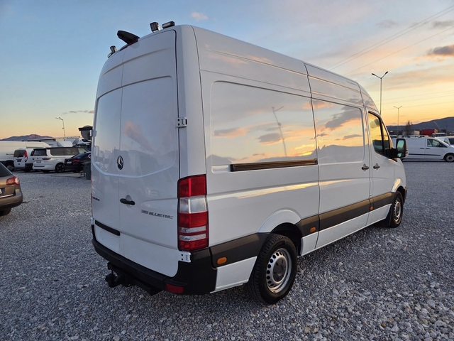 Mercedes-Benz Sprinter 319 CDI, Климатроник, Нави, Автомат, Ел врата - автомобили, коли, обяви за нови и употребявани 4