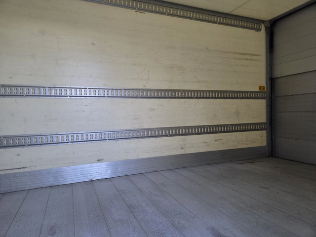 Mercedes-Benz Sprinter 319 CDI, Автомат, Климатик, Падащ борд - автомобили, коли, обяви за нови и употребявани 10