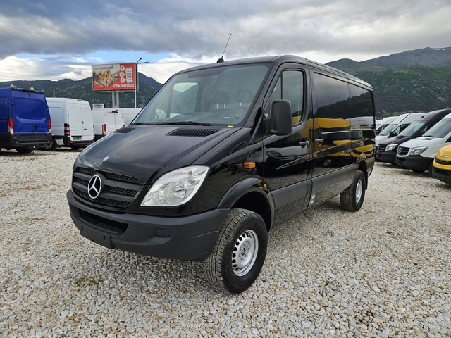Mercedes-Benz Sprinter 319 4 x 4 - автомобили, коли, обяви за нови и употребявани 0