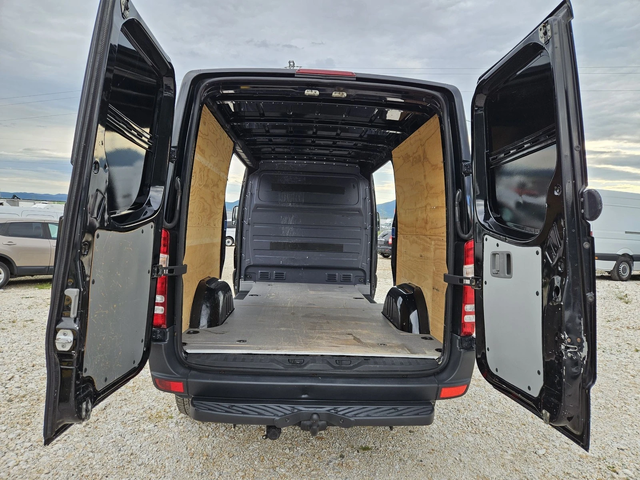 Mercedes-Benz Sprinter 319 4 x 4 - автомобили, коли, обяви за нови и употребявани 12