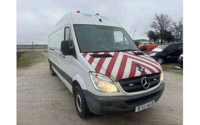 mercedes-benz-sprinter-319 - 0