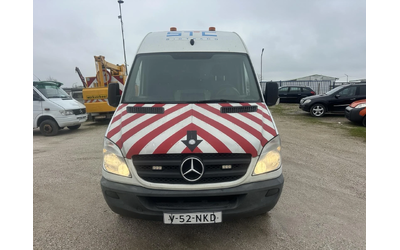 mercedes-benz-sprinter-319 - 2