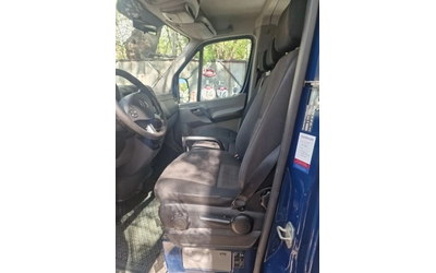 mercedes-benz-sprinter-319 - 4