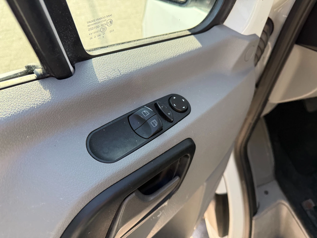 Mercedes-Benz Sprinter 313CDI 2 странични врати Клима Euro 5 - автомобили, коли, обяви за нови и употребявани 13