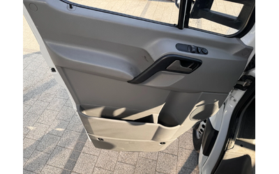 Mercedes-Benz Sprinter 513CDI до 3, 5т. 4, 28м. Клима + Падащ борд - автомобили, коли, обяви за нови и употребявани 13