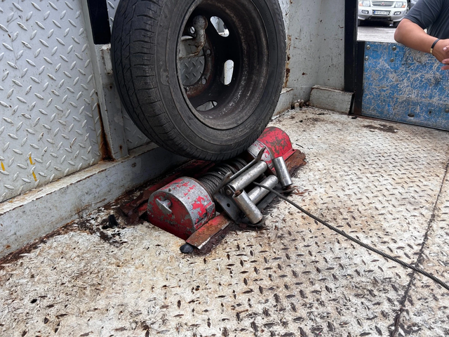 Mercedes-Benz Sprinter 412 410 до 3, 5т. Платформа 5.00м. - автомобили, коли, обяви за нови и употребявани 9