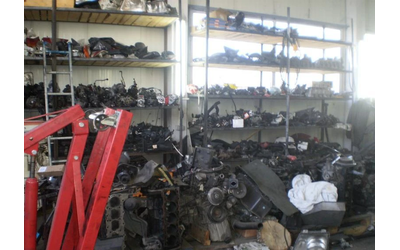 Mercedes-Benz Sprinter НА ЧАСТИ - автомобили, коли, обяви за нови и употребявани 11