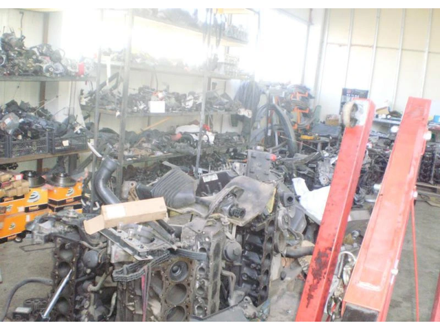 Mercedes-Benz Sprinter НА ЧАСТИ - автомобили, коли, обяви за нови и употребявани 12