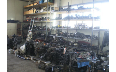 Mercedes-Benz Sprinter НА ЧАСТИ - автомобили, коли, обяви за нови и употребявани 13