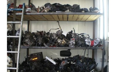 Mercedes-Benz Sprinter НА ЧАСТИ - автомобили, коли, обяви за нови и употребявани 14