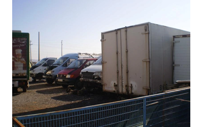 mercedes-benz-sprinter - 1