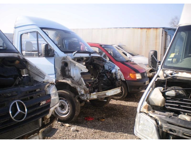 Mercedes-Benz Sprinter НА ЧАСТИ - автомобили, коли, обяви за нови и употребявани 2