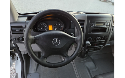 Mercedes-Benz Sprinter 511 CDI, Климатик, До 3.5 тона, 4.30 метра - автомобили, коли, обяви за нови и употребявани 10