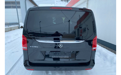 mercedes-benz-v-220 - 5