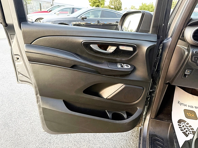 Mercedes-Benz V 220 ПРОДАДЕНА !!! - автомобили, коли, обяви за нови и употребявани 7