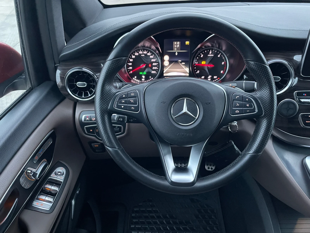 Mercedes-Benz V 300 AMG line 7 Местен ГОТОВ ЛИЗИНГ - автомобили, коли, обяви за нови и употребявани 11