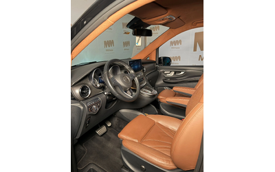 Mercedes-Benz V 300 AMG* 4Matic* Luxury* VIP* TV - автомобили, коли, обяви за нови и употребявани 6